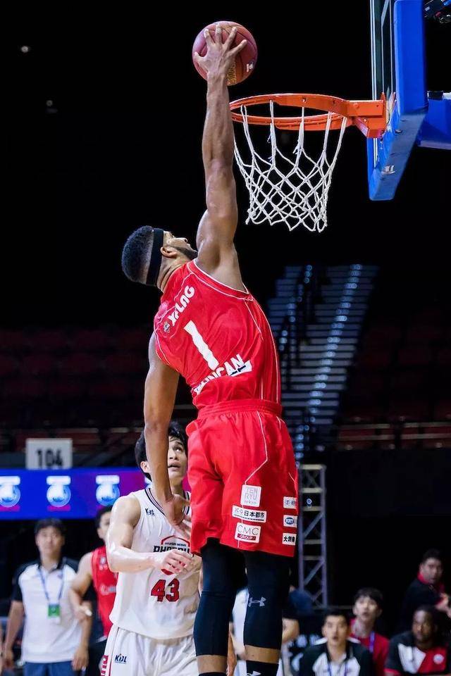 C7娱乐-赵丽颖王一博有翡